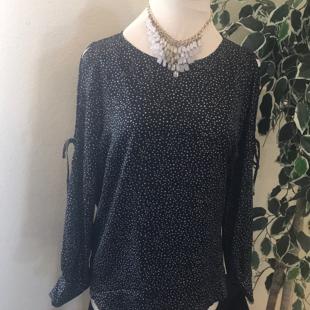 Beautiful top new top